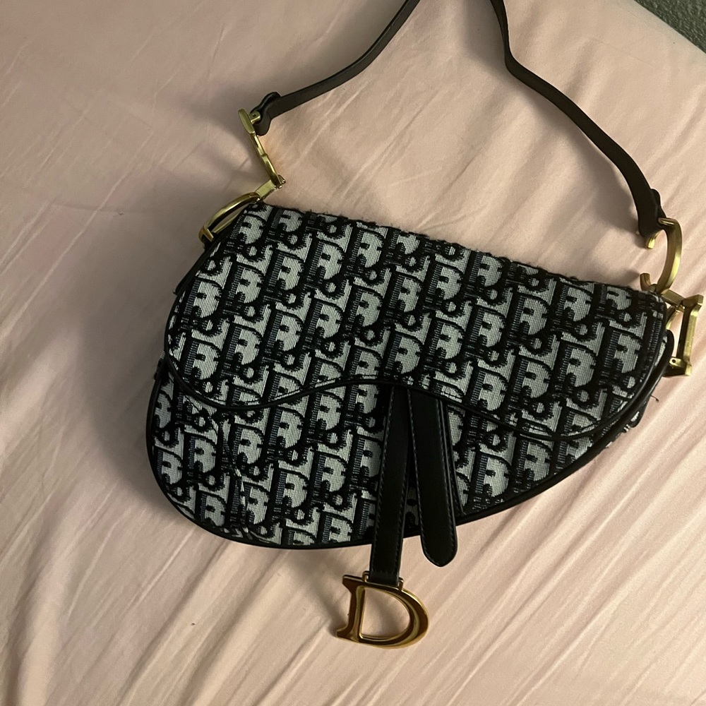 Dior Saddle bag w/ bag&s trap